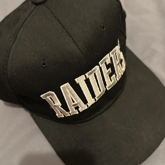 STARTER Vintage 90s RAIDERS Snapback Hat $500+ Black Green Bill
